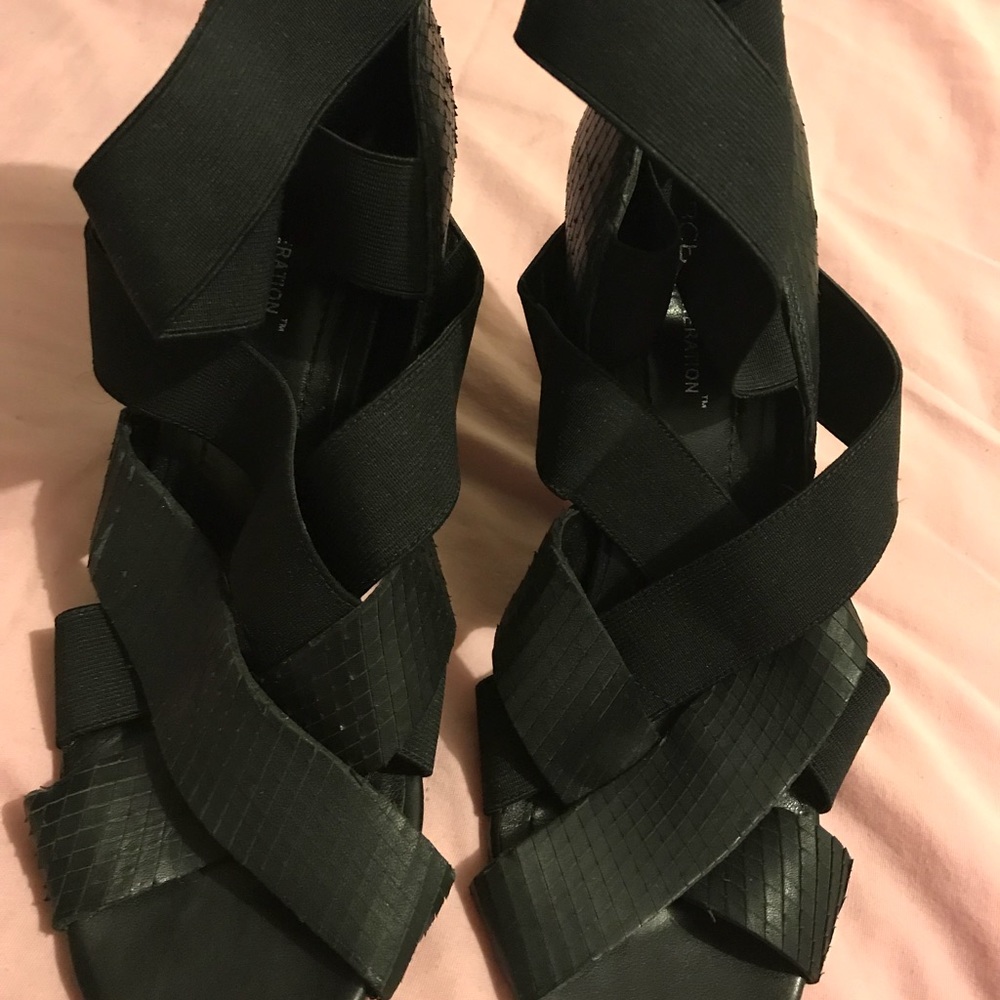 BCBG Black heeled sandal
